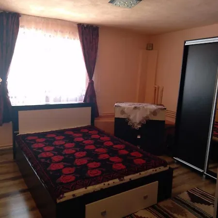 Guest house Casa Din Poiana *
