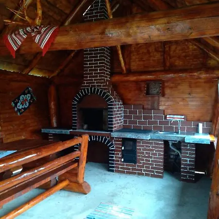 Casa Din Poiana *