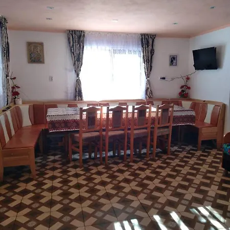 Casa Din Poiana *